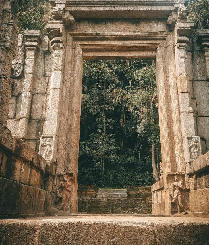 Anuradhapura Ancient Ruins Cycling