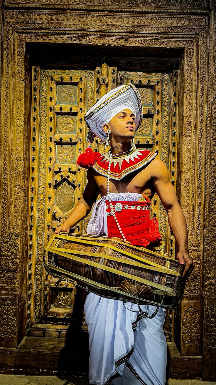 Traditional Kandyan drumming & weapon dance performance