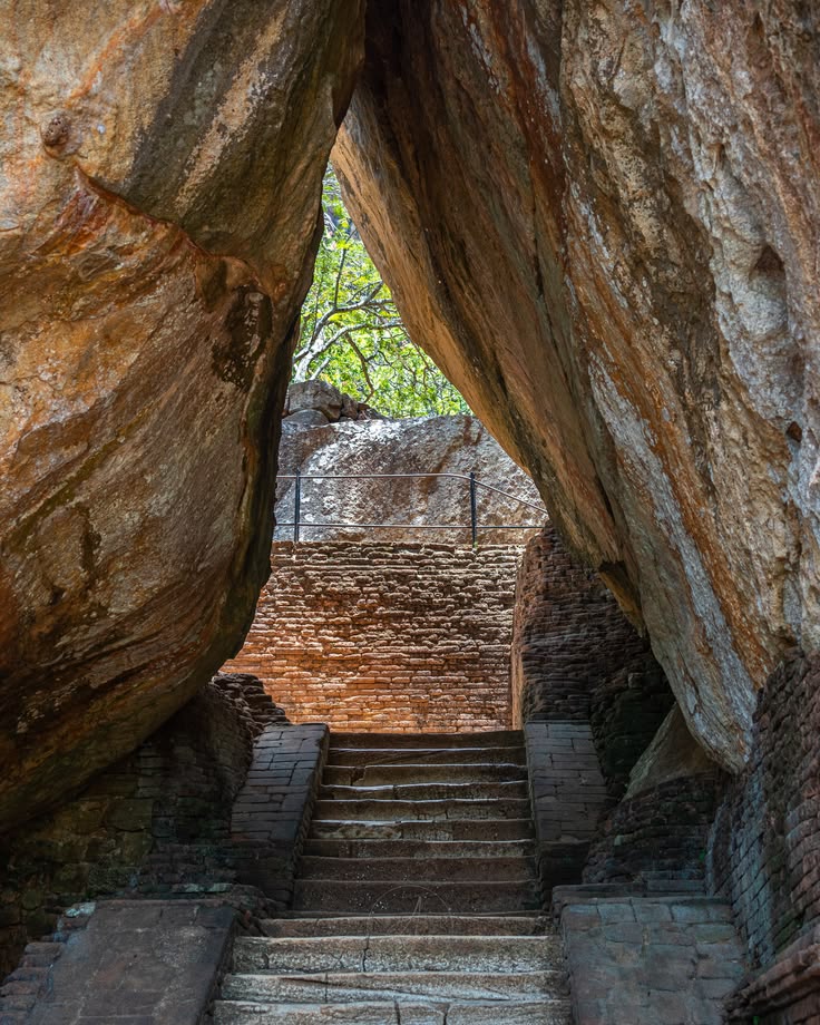 Sigiriya Rock Fortress Climb